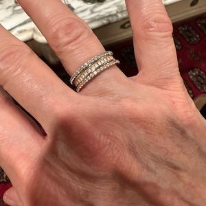 Tricolor stackable eternity bands